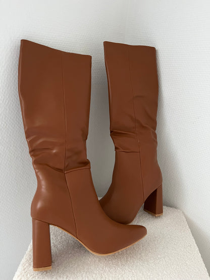 Bottes à talons camel