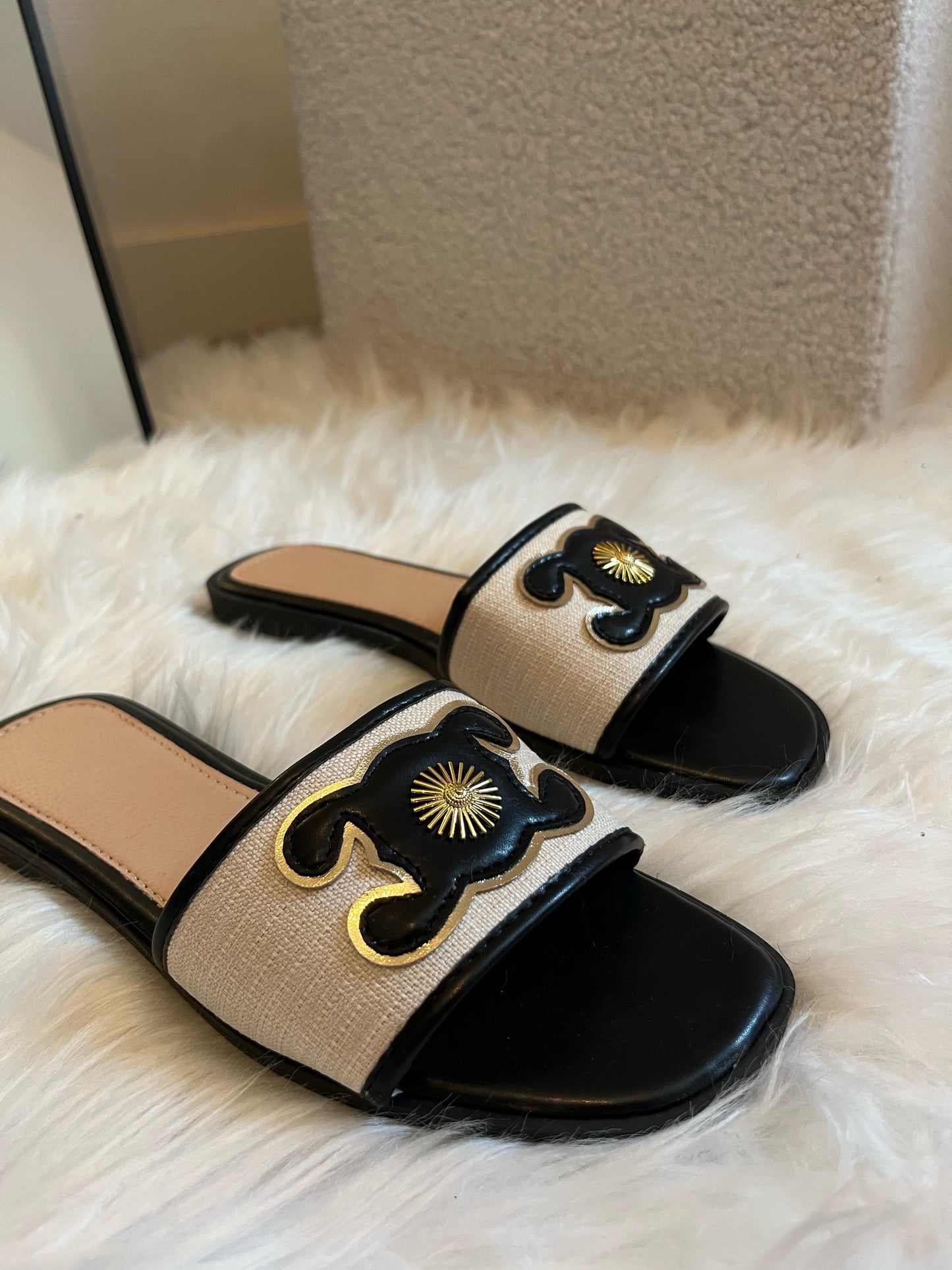 Claquettes Céline noires